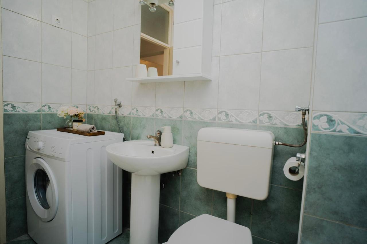Riverland - Lovely Apartment موستار المظهر الخارجي الصورة